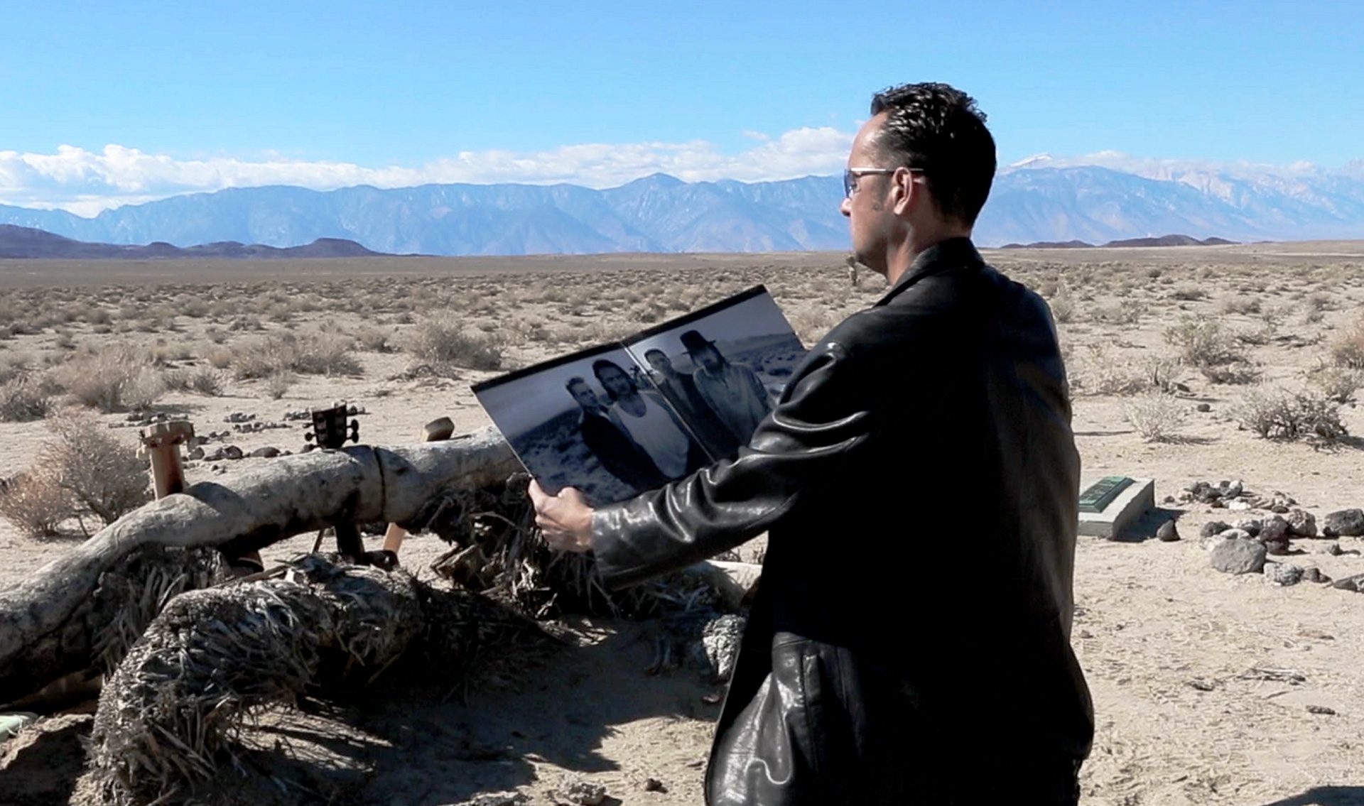 30 Years On U2 s The Joshua Tree Still Draws Fans To The Edge Of Death Valley KQED