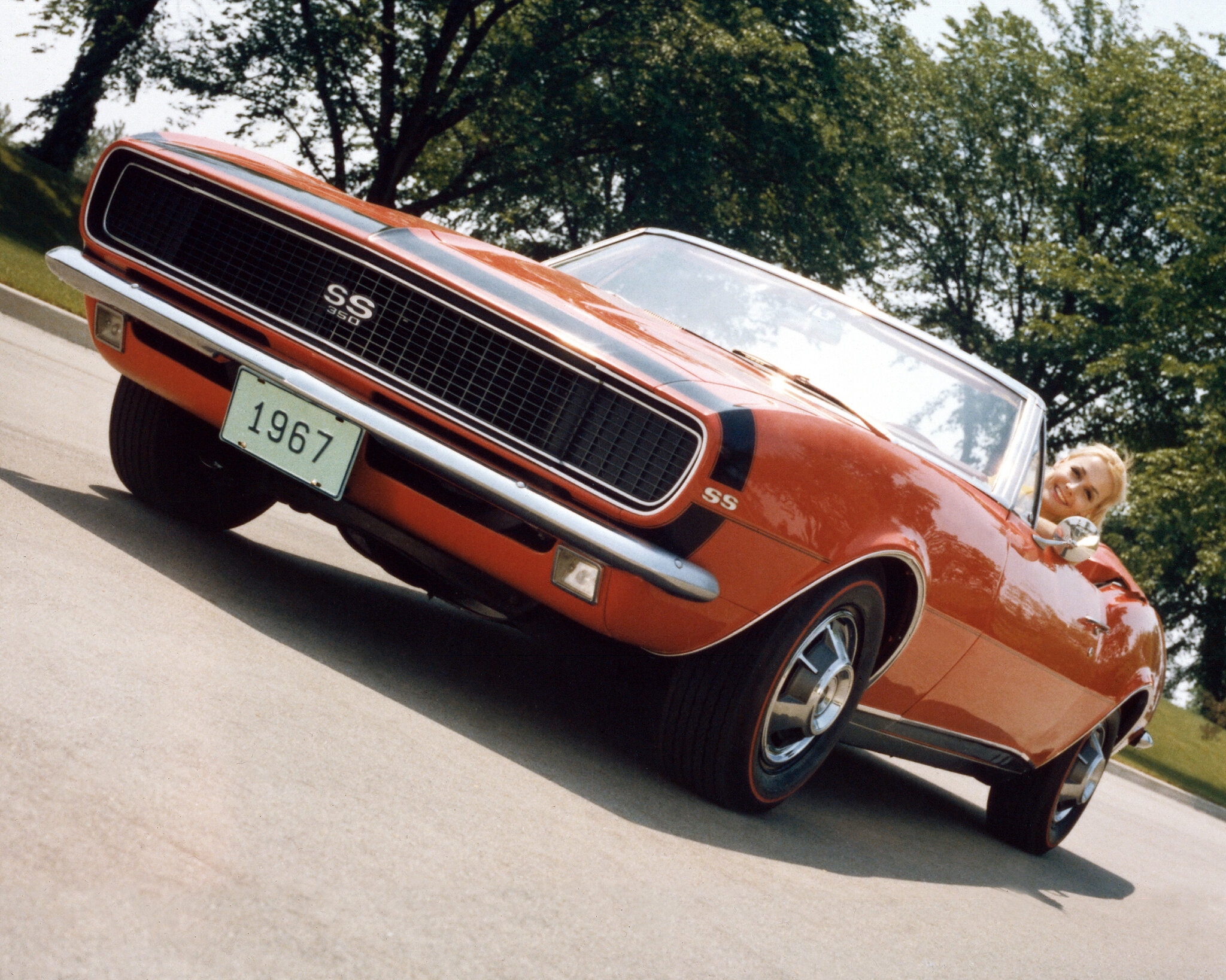 End Of The Gas Engine Camaro Opens A New Door For Muscle Cars The New York Times