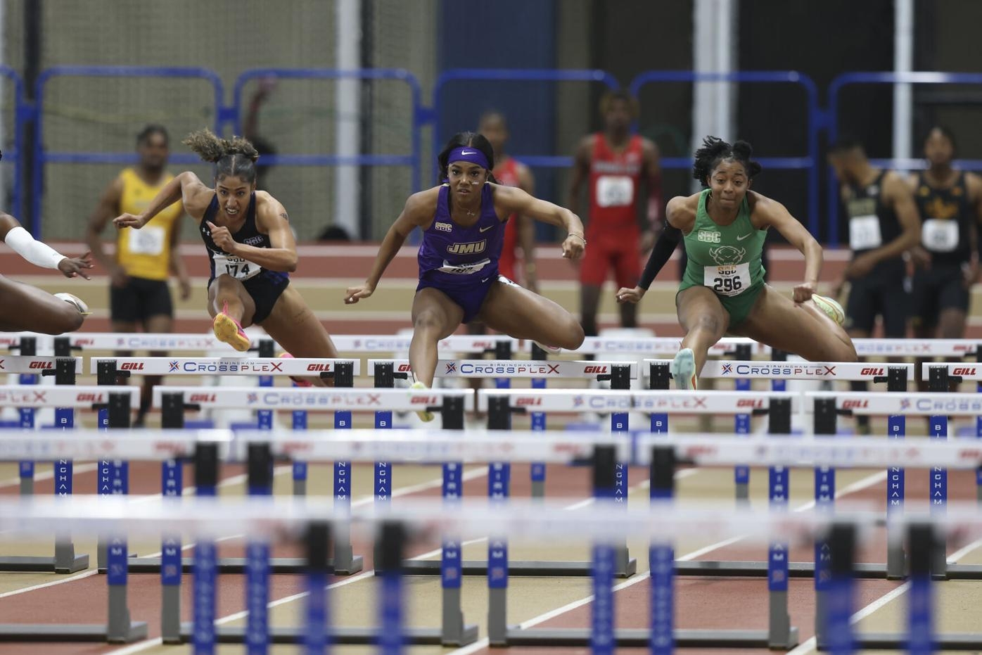 Fearless Jordyn Henderson Brings Budding Leadership To Track Field Sports Breezejmu