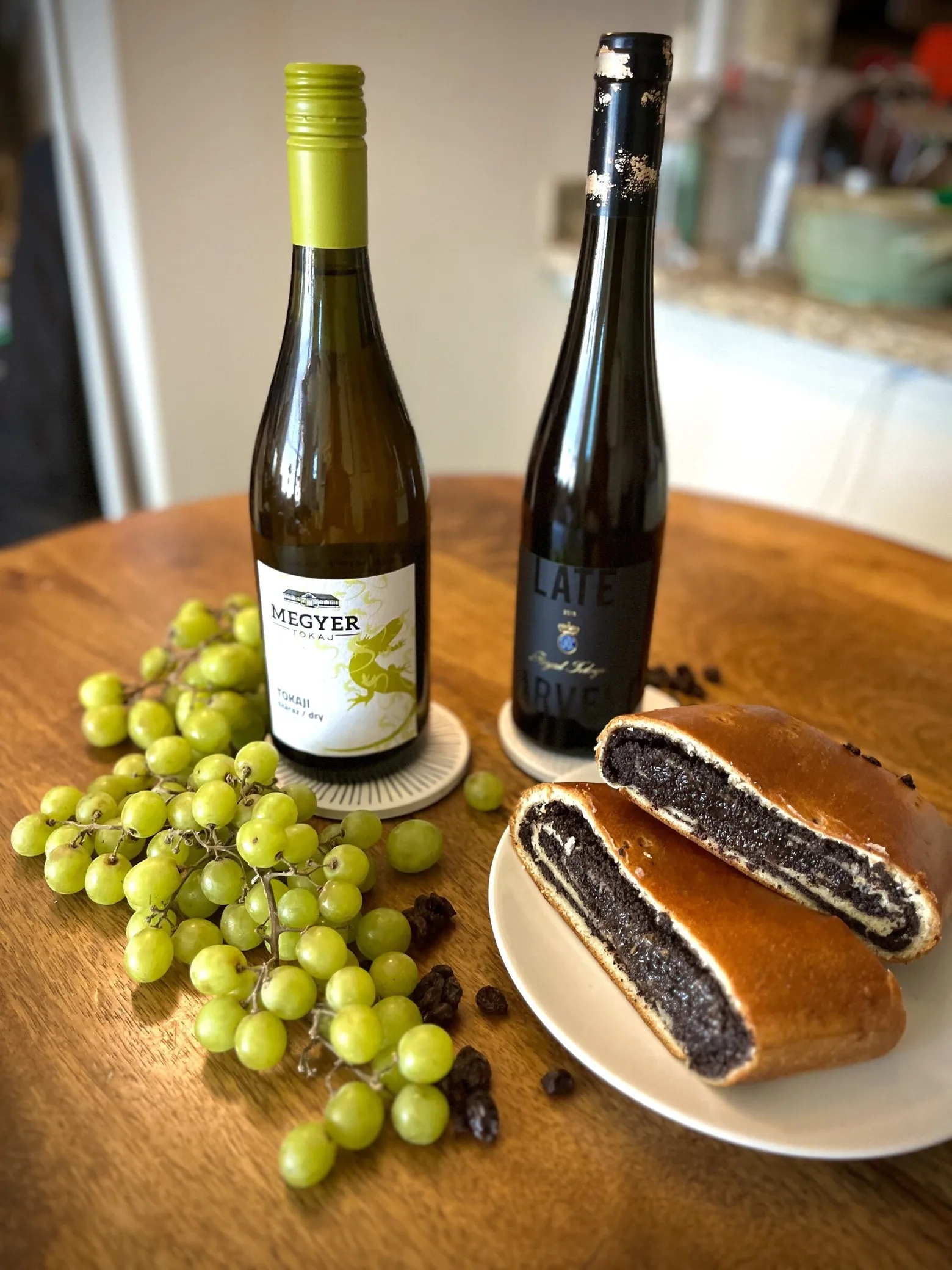 For Hungary s Tokaji Wine A Withered Grape Is The Sweetest Grape The Seattle Times