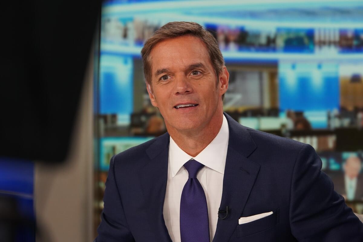 Fox News Names Bill Hemmer To Succeed Shepard Smith Los Angeles Times