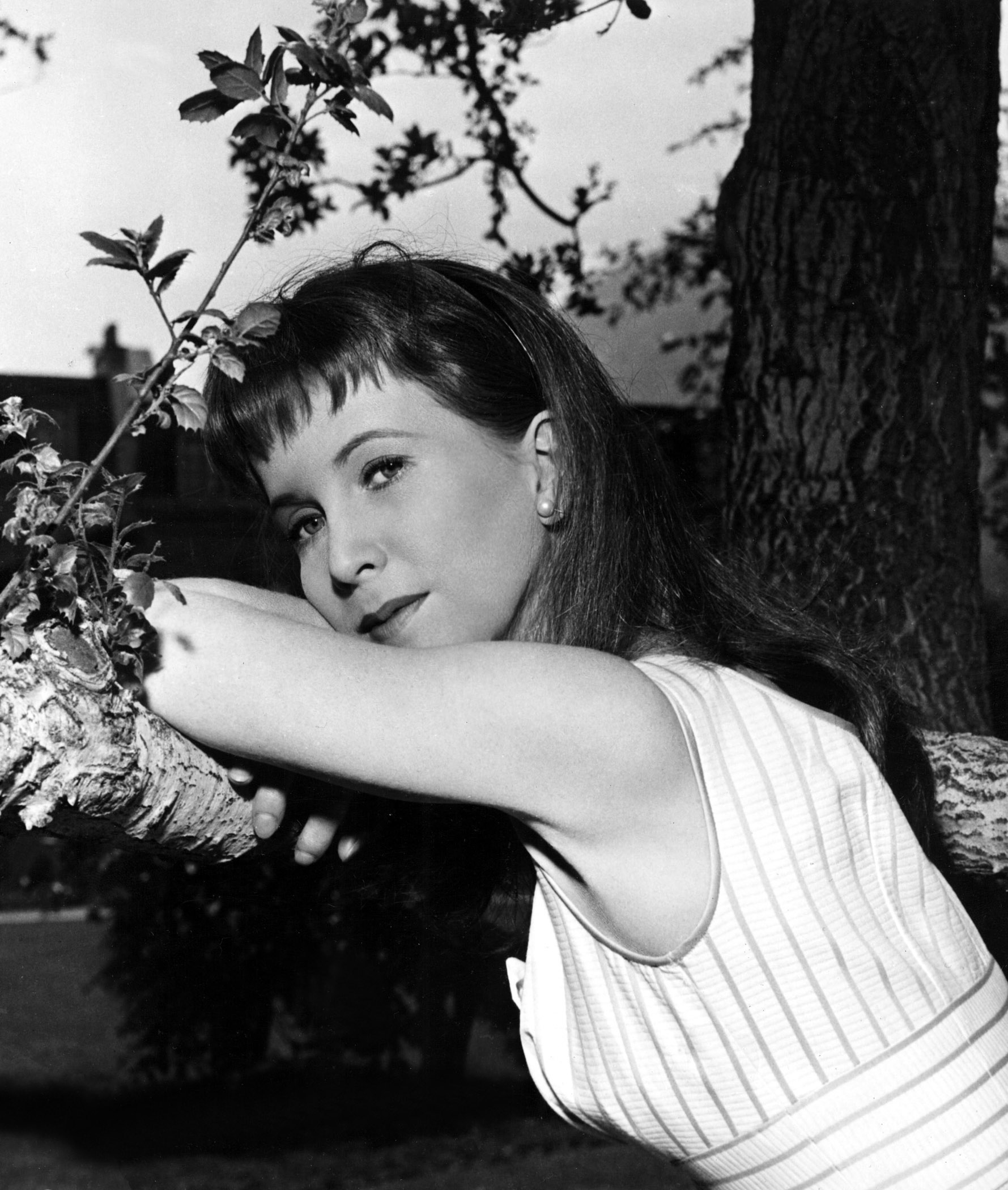 Julie Harris Broadway Star Dies At 87 The Boston Globe