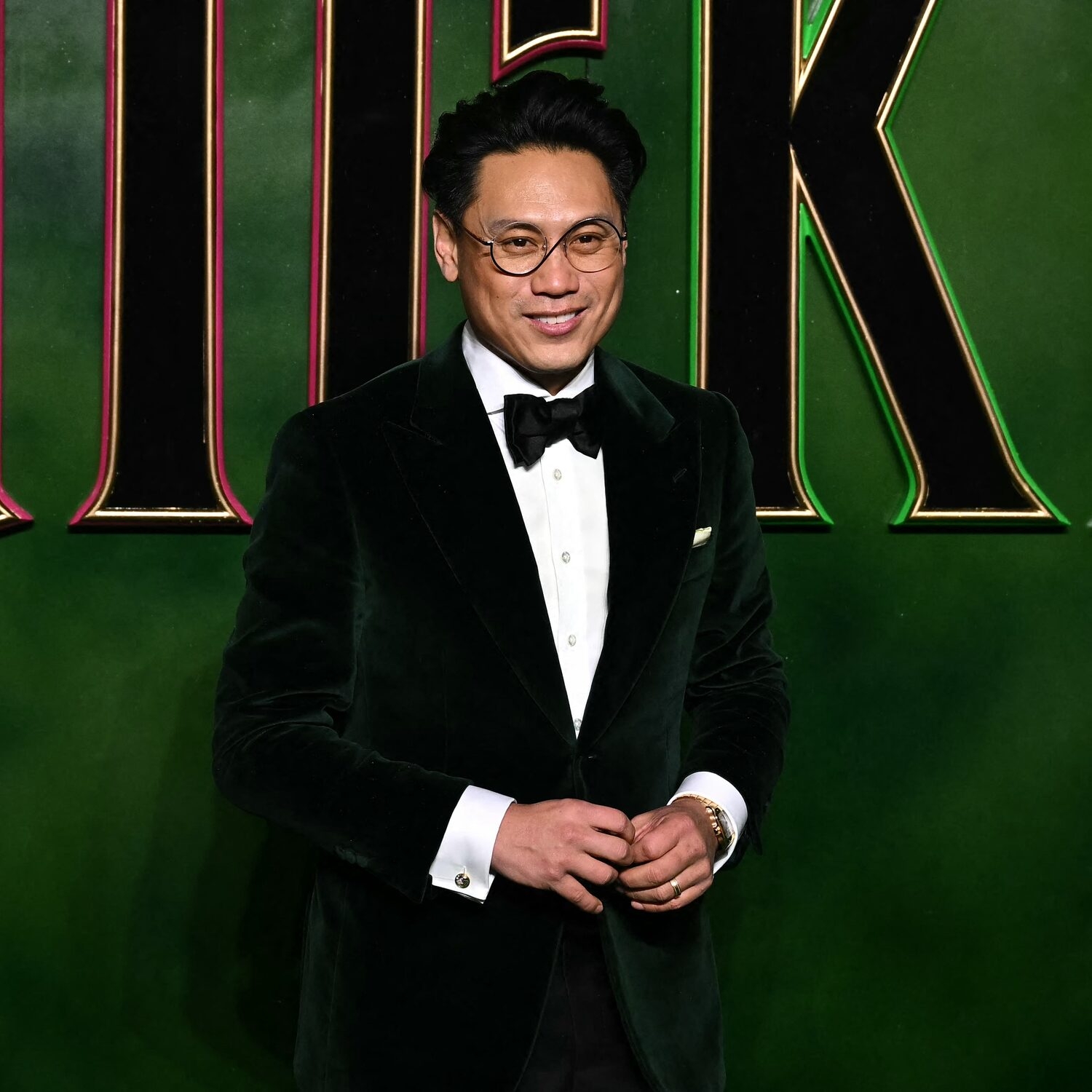 Wicked Director Jon M Chu Hopes New Adaptation Can Send The Box Office Over The Rainbow The Globe And Mail